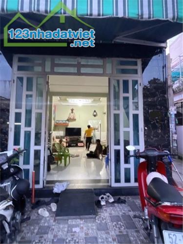 Bán nhà MTKD gần đường 18D, gần chợ Gò Xoài, Bình Tân, 55m2 2tầng, 4x16, giá 3tỷ1