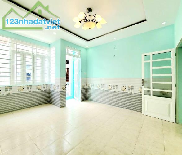 NHÀ MỚI 2 TẦNG 32m² 4x8 GẦN CV LÀNG HOA, HOÀN CÔNG ĐẦY ĐỦ - 3