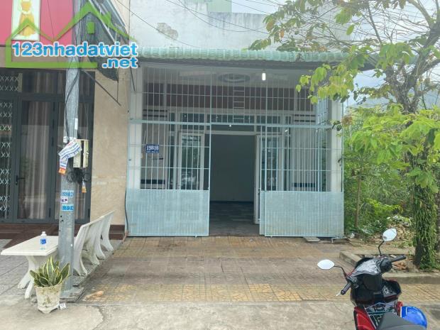 Bán nhà ngay ngã 3 vị trí dễ tìm nhất đường B10 KDC Phú An thuận tiện vừa ở vừa kinh doanh