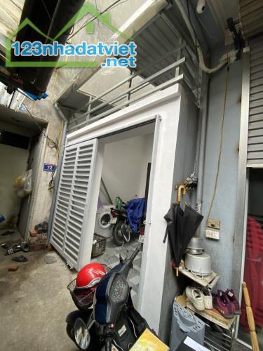 Bán đất tặng nhà C4, đủ công năng,  48m2, NGÕ 122 Vĩnh Tuy,  Hai Bà Trưng - 2