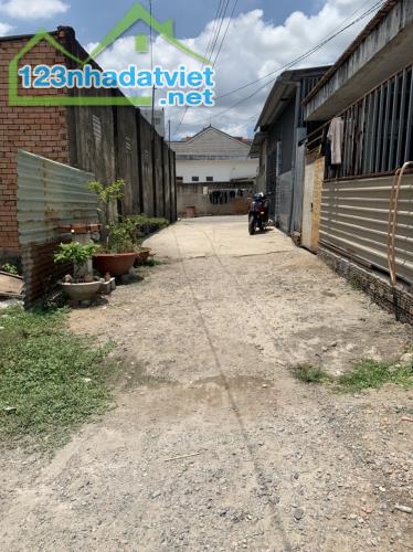 TIN THẬT:123m2 đất thổ chỉ 35tr/m2,hẻm xe hơi,nguyễn Duy Tring,Long Trường,Q9 - 1