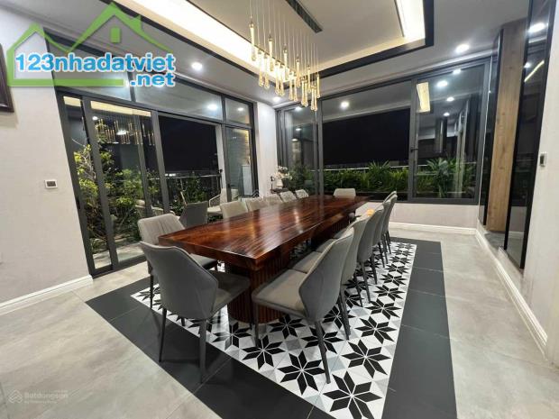 Penthouse SunSquare Lê Đức Thọ Lô Góc 450m2 Tặng Full NT 100% Nhập Khẩu Chỉ Với 28 Tỷ