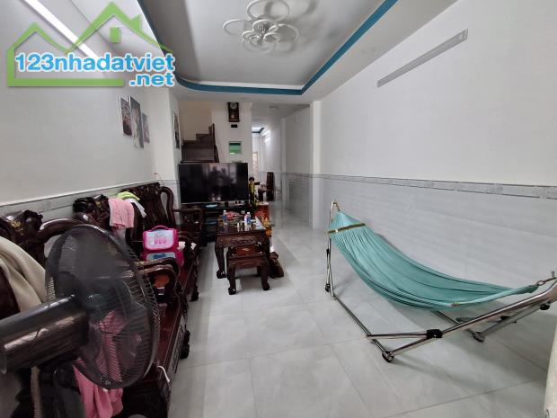 BÁN NHÀ CHÍNH CHỦ 62M2 KHU NAM LONG QUẬN 7 - NHỈNH 5 TỶ TL. - 4