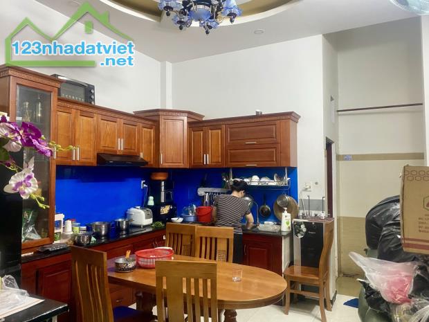 Tân Chánh Hiệp, Nhà 3 Tầng, HXT Sát mặt tiền Lâm Thị Hố chỉ 5 tỷ. - 2