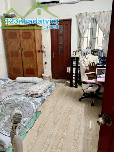 Tân Chánh Hiệp, Nhà 3 Tầng, HXT Sát mặt tiền Lâm Thị Hố chỉ 5 tỷ.