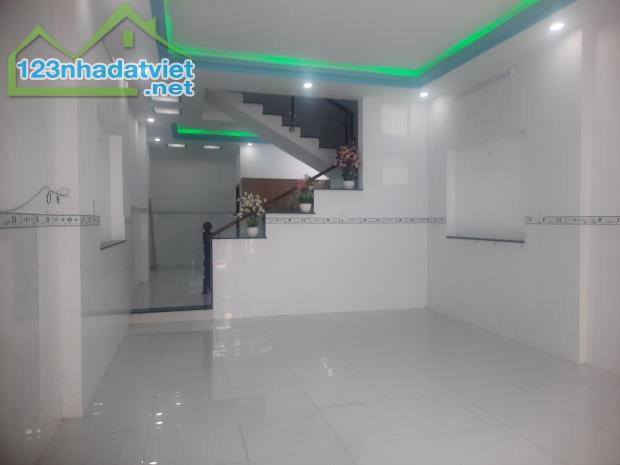 Bán nhà 2 tầng, Trần VăN Mười, Xuân Thới Đông giá rẻ chỉ 4 tỷ TL. - 2