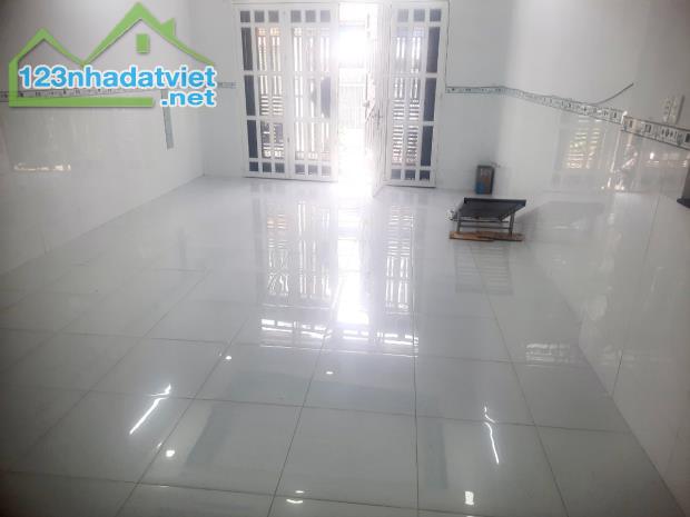 Bán nhà 2 tầng, Trần VăN Mười, Xuân Thới Đông giá rẻ chỉ 4 tỷ TL. - 1