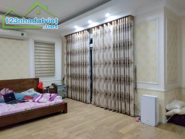 Bán nhà Lương Định Của, Đống Đa. Dt 41 m2, 4 tầng, Giá 6,5 tỷ. Thoáng đẹp gần ô tô. - 1