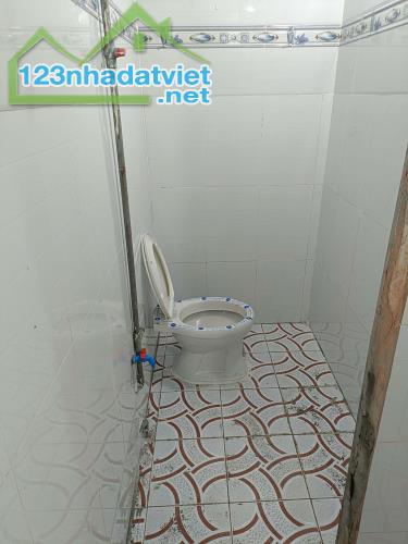 Cần tiền bán gấp dãy trọ 5 phòng ở Tô Ký,Thới Tam Thôn,Hóc Môn ,Sổ Hồng Riêng ,850triệu - 1