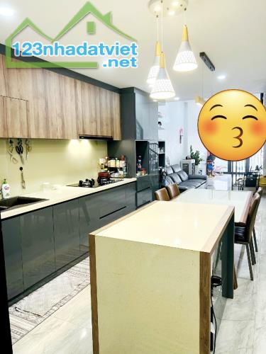 BÁN NHÀ MẶT TIỀN THANH DUYÊN - 70M2 - 3 TẦNG - CÁCH BIỂN 100M - NHÀ MỚI, ĐẸP - 7.3 TỶ - 2