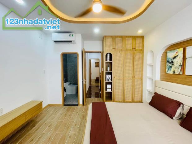 Kẹt tiền bán gấp nhà Nguyễn Thị Định, Quận 2. Giá 2tỷ850, hẻm 1 sẹc, hẻm xe hơi - 1