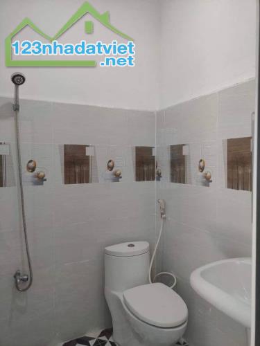 Bán Nhà Bình Tân-Khu VIP Tên Lửa-72m2, 2 Tầng - Chỉ 6 Tỷ.