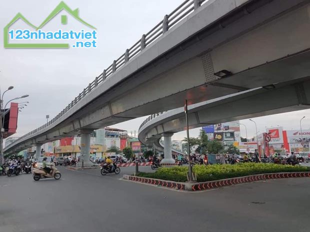 Bán nhà 4 tầng mặt tiền KD đa ngành ngang 6.6m Nguyễn Kiệm 178m2 sát sân bay TSN 20 tỷ. - 2
