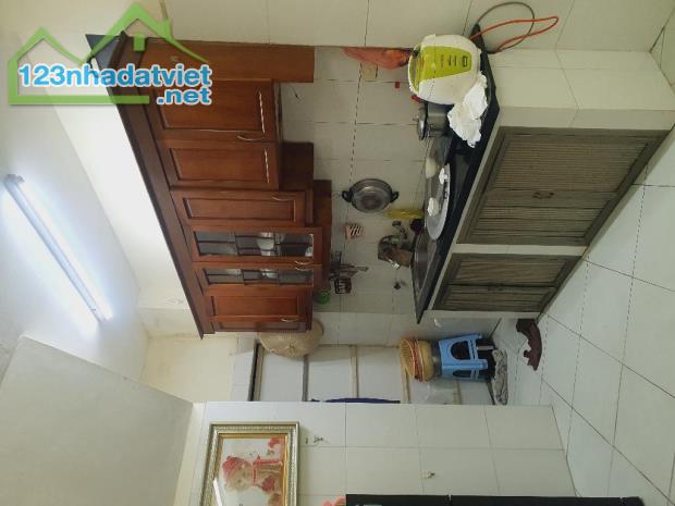 Bán đất tặng nhà phố Thái thịnh quận Đống Đa ngõ thông tứ phía 30m ô tô đỗ, 60m nhỉnh 9 tỷ
