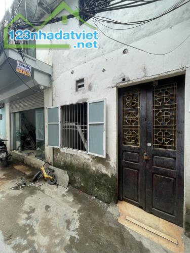 Cho thuê nhà số 16 ngõ 214 Nguyễn Xiển, phù hợp ở, bán hàng online hoặc làm kho