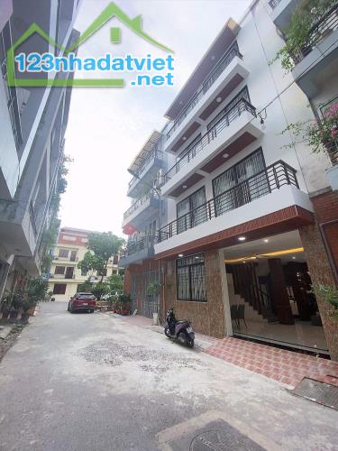 Tiểu Khu Đô Thị ngay sát ngã tư Lê Trọng Tấn 61m mặt tiền 4.2m 5 tầng, vỉa hè, ô tô tránh - 1