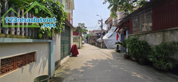 Bán nhà  xã Đại Đồng Thành, huyện Thạch Thành, tỉnh Bắc Binh, 180m2, 3 mặt thoáng, chia - 2