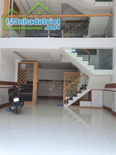 Nhà Mặt Tiền Võ Văn Hát 60m2 (5,5m x 11m), 4 tầng, 4PN, Kinh Doanh Đa Ngành, Long Trường, - 1