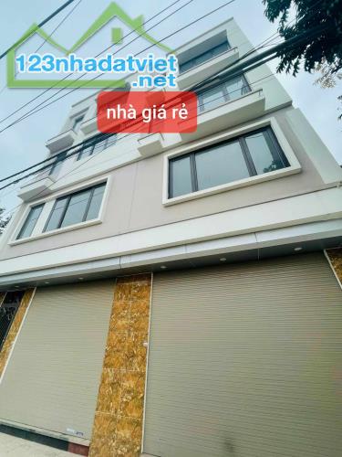 Nhà mới xây 4 tầng, dt 90m2, xã Đại Thành huyện Quốc Oai, gần Hà Đông, giá 2.95 tỷ - 3