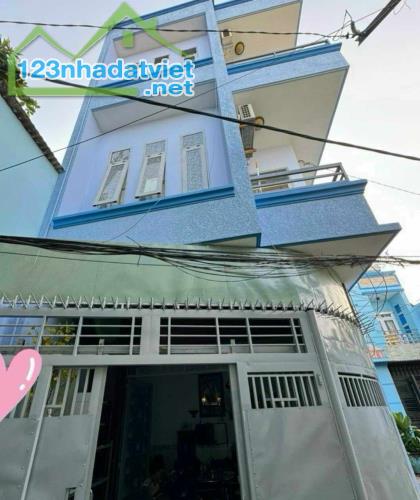 TRƯỜNG CHINH QUẬN 12- LÔ GÓC, SÁT MẶT TIỀN – 32M2, 4 TẦNG CHỈ 2 TỶ 900