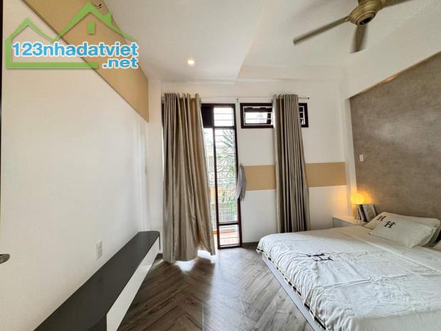 Chính chủ gửi bán gấp nhà Bàn Cờ, P.3, Quận 3. Giá 3tỷ550, hẻm 6m ô tô - 3