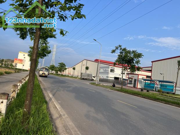 Shophouse vốn hơn 1 tỷ, ngay trung tâm thủ phủ công nghiệp, gần SamSung