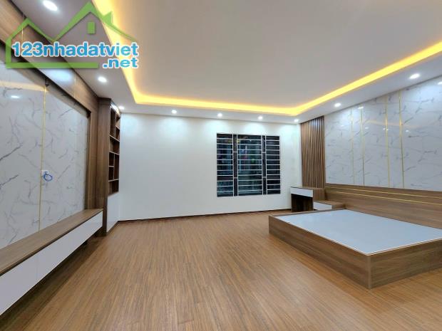 Bán Nhà Mặt Ngõ - Phố Lê Thanh Nghị, Hai Bà Trưng, Ôtô, KD 45m2x5T, MT 4.3m, giá 8.8 tỷ