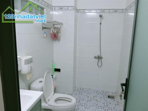 Bán nhà, HXH, 70m2, Tặng Nội Thất, Hoàng Hữu Nam, LTM, Q9. Giá hơn 4Tỷ