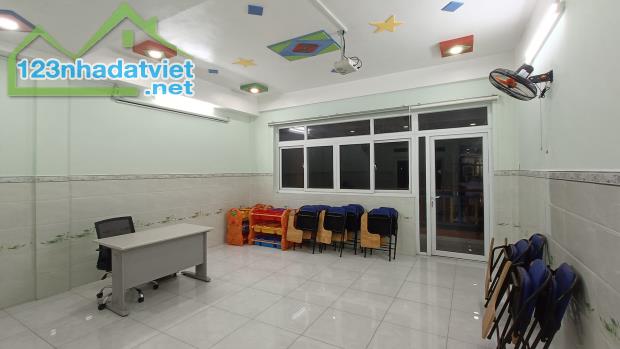 1 căn duy nhất làm nội khu dạy học - Nhà trước mặt Nguyễn Thị Đặng - Q12 - 1