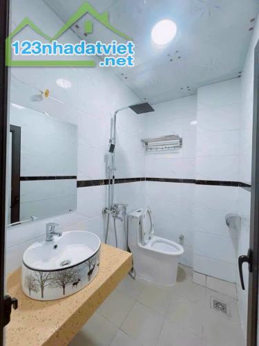 Nhà Ngô Quyền – HĐ – 42/45m2 – 6.15 tỷ Oto gần