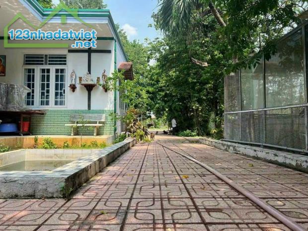 Bán nhà vườn nghỉ dưỡng view rạch Tân Bình, Vĩnh Cửu, Đồng Nai, 6000m2, giá 18 tỷ 500. - 4