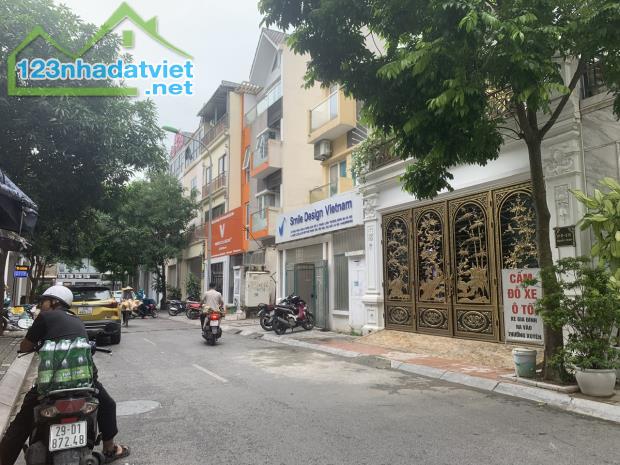 Bán nhà Hoàng Quốc Việt, Cầu Giấy, 81m ÔTÔ, KD, 22,5tỷ 0981722626 - 2