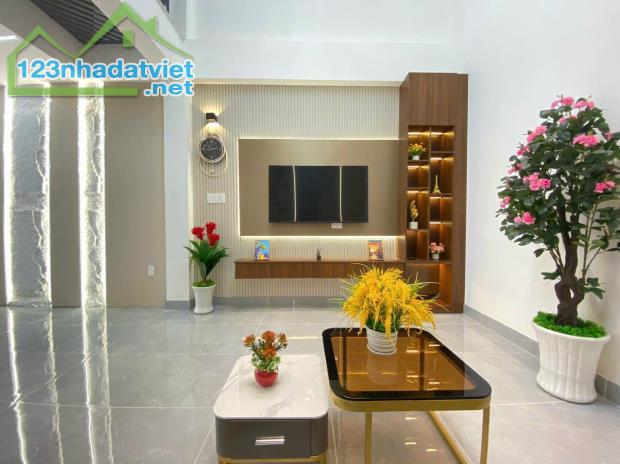 Bán nhà 1 sẹc Bùi Quang Là 52m2 hẻm xe hơi – Giá 7,57 Tỷ tl