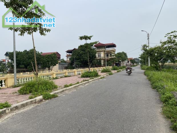 SIÊU PHẨM VIEW HỒ - TRONG LÀNH Ở SƯỚNG 82M2 MT 5M ĐẤT LỆ CHI, ĐƯỜNG 5M THÔNG - GIÁ 2.x TỶ