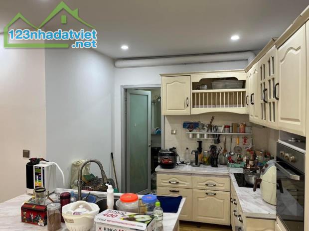 Bán Nhà Mặt Phố Đốc Ngữ Ba Đình 50m Kinh Doanh - 2