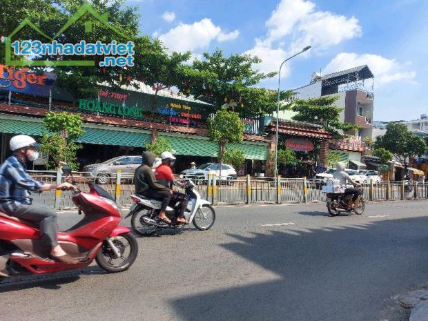 Bán biệt thự hẻm xe hơi gần Lũy Bán Bích, Q Tân Phú, DT 215m2 ( 10x21) 4 lầu chỉ 20,5 tỷ. - 3