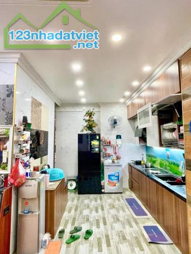 Bán căn hộ 2 ngủ tại No17 Sài Đồng, Long Biên. S: 91m2, giá 3,25 tỷ. LH: 0389544873 - 2