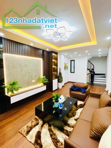 BÁN NHÀ TÂN XUÂN, 30M2 XÂY 5 TẦNG NHỈNH 4 TỶ, NGÕ Ô TÔ KINH DOANH