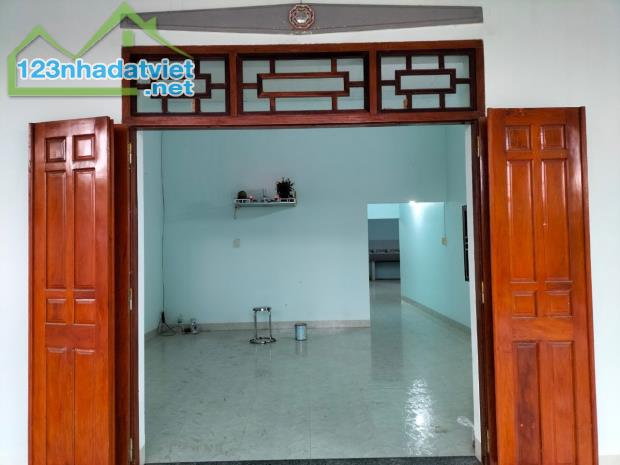 Bán nhanh căn nhà Dien Lâm Diên Khánh còn mới toanh, dt 302m giá 1 tỷ 339 triệu