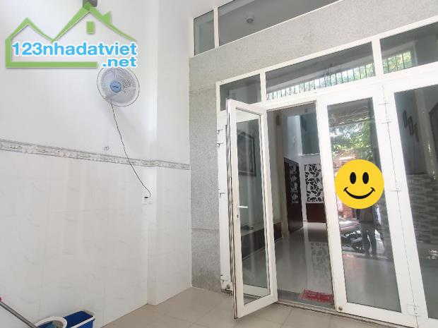 NHÀ MẶT TIỀN ĐƯỜNG 297, PHƯỚC LONG B, 58M2, 4 TẦNG VỪA Ở VỪA KINH DOANH ĐA NGÀNH, QUẬN 9 - 4