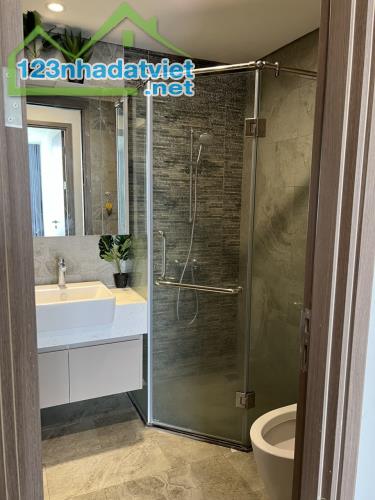 Chính chủ cho thuê căn hộ Vinhomes Symphony-66m 2n2wc-tầng trung-view ao sen-full đồ-16tr - 1