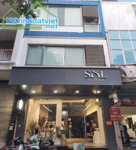 Cực Vip! Bán Nhà Mặt Phố Hoàng Hoa Thám, Ba Đình 80m2x4T MT:4,5m Giá 42tỷ.