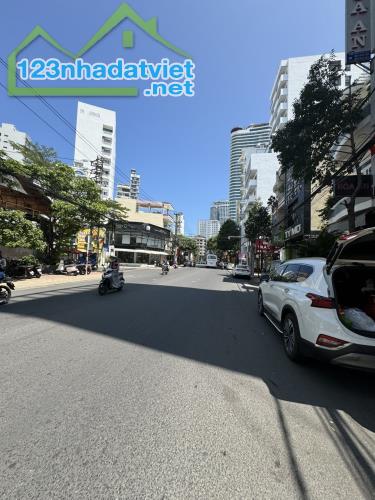 CẦN BÁN LÔ ĐẤT HẺM ĐƯỜNG NGUYỄN THỊ MINH KHAI, TP NHA TRANG GIÁ 7 TỶ - 4