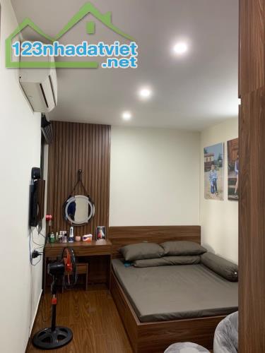 Bán căn hộ 2 ngủ tại Homeland, Thượng Thanh, Long Biên. S: 70m2, Giá 3,250 tỷ - 3