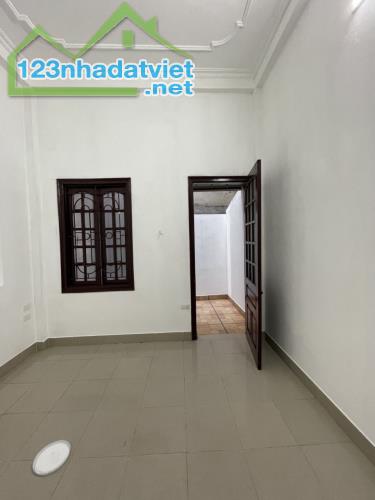 MP Kim Giang 91m2 4T Kinh doanh giá chào 15,5 tỷ có TL LH Khánh 0972858666. - 2