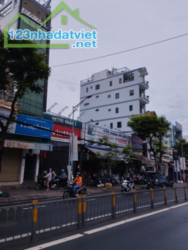 Giá chào 100 Tỷ, 11mx40m, Mặt Tiền Đường Nguyễn Thị Thập, P Bình Thuận, Quận 7