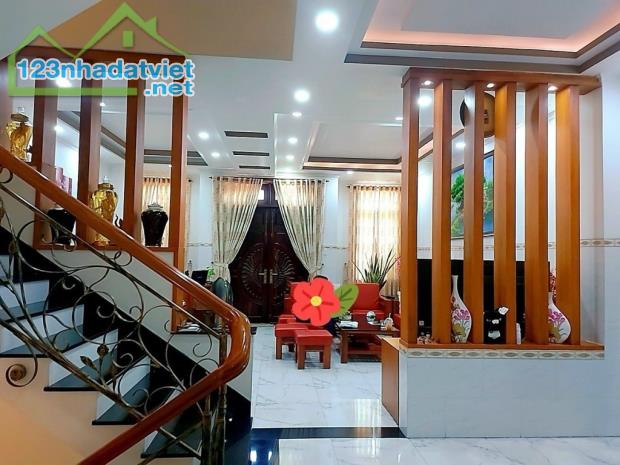 BIỆT THỰ PHỐ TÂN SƠN NHÌ, DIỆN TÍCH 111M2, DIỆN TÍCH SÀN 377M2 - 2