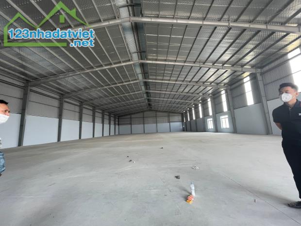 mời thuê 1800m2 kho xưởng ngoài kcn tại vĩnh phúc