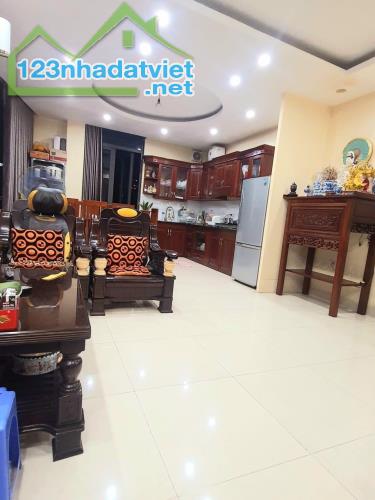 Bán Nhà Kim Ngưu Hai Bà Trưng 48m Lô Góc - 2
