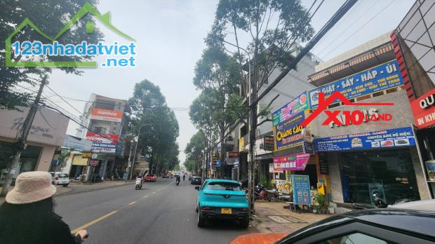 Bán nhà 5Tầg ngag 9m dòg tiền 50tr/thág gần VinCom Biên Hoà chỉ 25.9tỷ